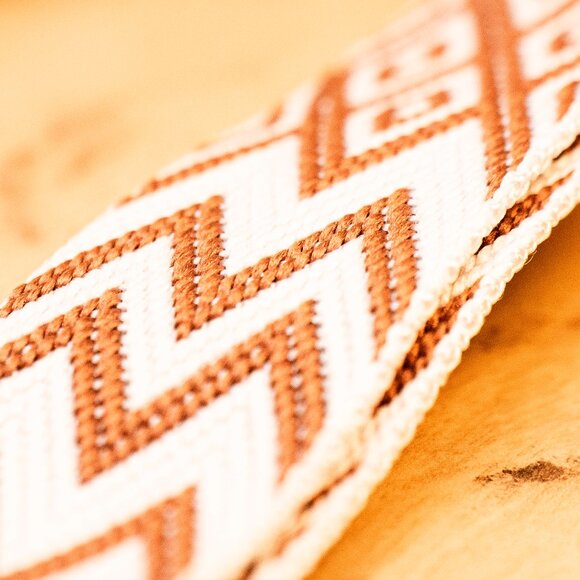 Khaki Pebble Leather Camera-style Crossbody Bag - Picture 3 of 4